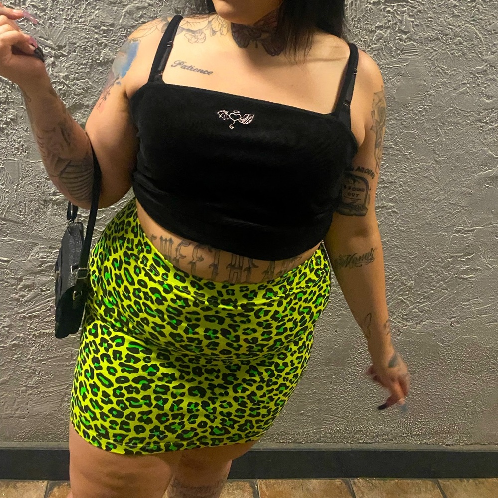 ❌SOLD❌ Plus size Leopard neon mini Skirt